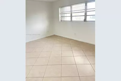 7410 SW 82nd St #K202, Miami, FL 33143 - Photo 5