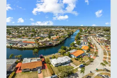 2020 SW 127th Ct, Miami, FL 33175 - Photo 41