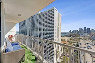 1750 N Bayshore Dr, Miami, FL 33132 - Photo 33