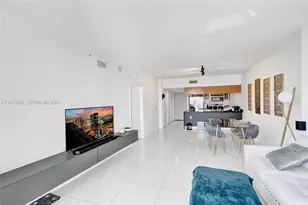 1750 N Bayshore Dr, Miami, FL 33132 - Photo 17