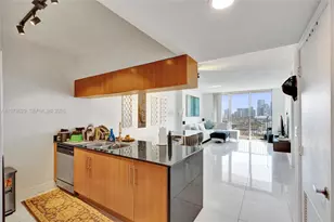 1750 N Bayshore Dr, Miami, FL 33132 - Photo 9