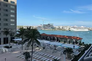 335 S Biscayne Blvd, Miami, FL 33131 - Photo 11