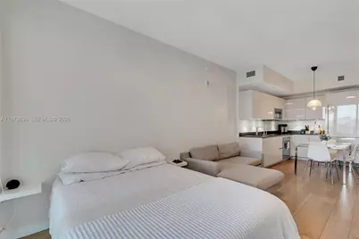 1010 Brickell Ave #3510, Miami, FL 33131 - Photo 5