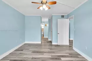 3600 NE 170th St, North Miami Beach, FL 33160 - Photo 31