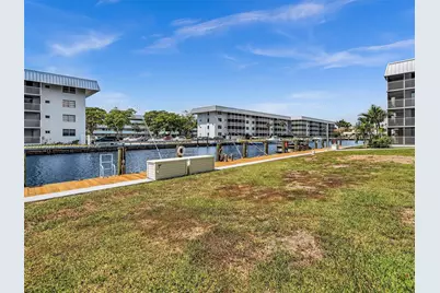 3600 NE 170th St #102, North Miami Beach, FL 33160 - Photo 57