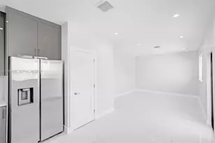 12120 SW 219th St, Miami, FL 33170 - Photo 15