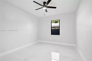 12120 SW 219th St, Miami, FL 33170 - Photo 29