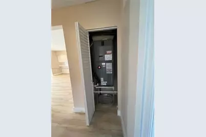 550 NE 174th St, North Miami Beach, FL 33162 - Photo 13