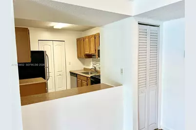 20761 NE 4th Pl #104, Miami, FL 33179 - Photo 3