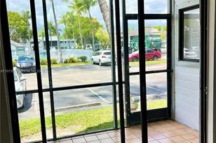 20761 NE 4th Pl, Miami, FL 33179 - Photo 5