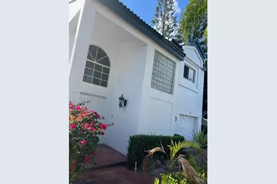 202 NE 211th Ter #202, Miami, FL 33179 - Photo 1