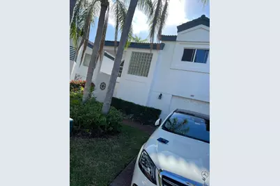 202 NE 211th Ter #202, Miami, FL 33179 - Photo 3