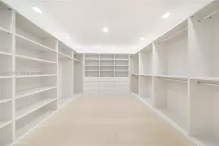 55 Lagorce Cir, Miami Beach, FL 33141 - Photo 29