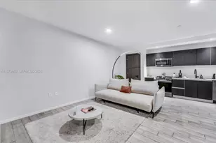 398 NE 5th St, Miami, FL 33132 - Photo 7
