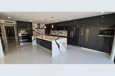 406 Holiday Dr, Hallandale Beach, FL 33009 - Photo 21