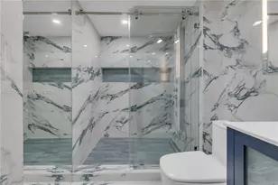 1155 Brickell Bay Dr, Miami, FL 33131 - Photo 29