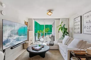 9521 E Bay Harbor Dr, Bay Harbor Islands, FL 33154 - Photo 7