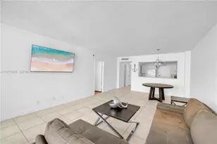 3725 S Ocean Dr, Hollywood, FL 33019 - Photo 15