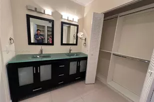 3731 N Country Club Dr, Aventura, FL 33180 - Photo 11