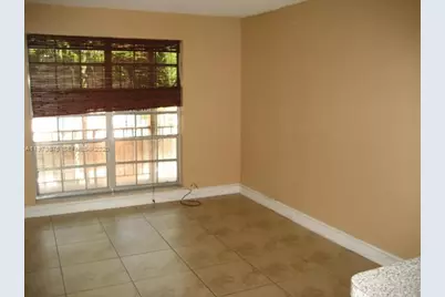 10832 N Kendall Dr #U-6, Miami, FL 33176 - Photo 5