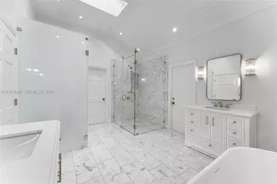 6675 Roxbury Ln, Miami Beach, FL 33141 - Photo 5