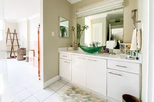 9225 Collins Ave, Surfside, FL 33154 - Photo 21