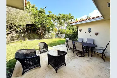 845 Fairway Dr, Miami Beach, FL 33141 - Photo 21