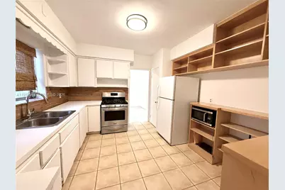 845 Fairway Dr, Miami Beach, FL 33141 - Photo 11