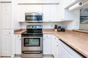 17145 N Bay Rd, Sunny Isles Beach, FL 33160 - Photo 7