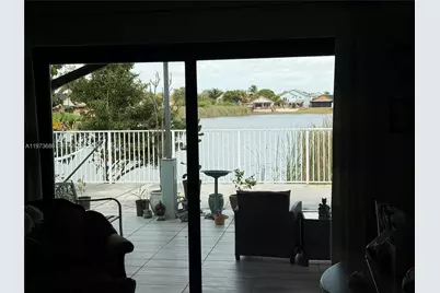 15029 SW 63rd St, Miami, FL 33193 - Photo 5