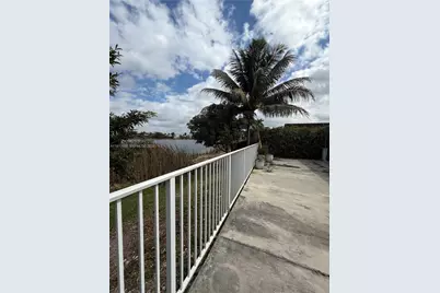 15029 SW 63rd St, Miami, FL 33193 - Photo 11