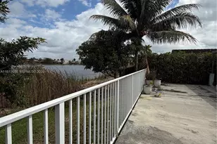 15029 SW 63rd St, Miami, FL 33193 - Photo 11