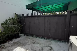 15029 SW 63rd St, Miami, FL 33193 - Photo 9