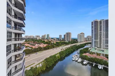 3400 192nd St #1811, Aventura, FL 33180 - Photo 5