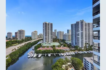 3400 192nd St #1811, Aventura, FL 33180 - Photo 3