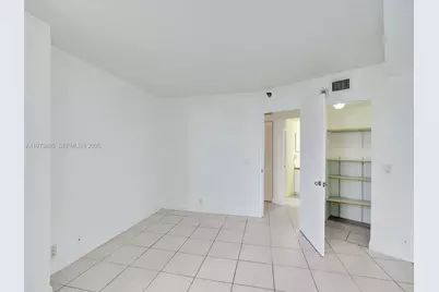 3400 192nd St #1811, Aventura, FL 33180 - Photo 27