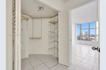 3400 192nd St #1811, Aventura, FL 33180 - Photo 21
