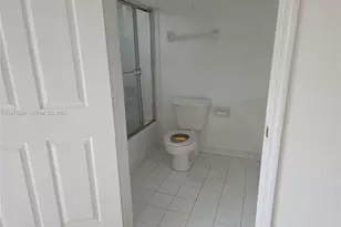 5775 NW 109th Ave, Doral, FL 33178 - Photo 9