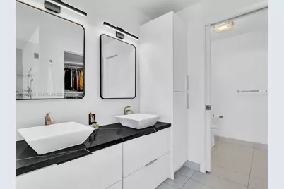 2020 N Bayshore Dr #3303, Miami, FL 33137 - Photo 25
