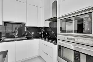 2020 N Bayshore Dr, Miami, FL 33137 - Photo 3