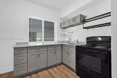 319 80th St #8, Miami Beach, FL 33141 - Photo 1