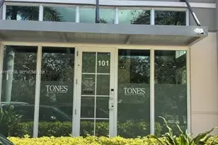 2101 SW 101st Ave, Miramar, FL 33025 - Photo 1