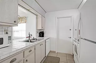 1806 SW 18th St, Boynton Beach, FL 33426 - Photo 17