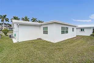 1806 SW 18th St, Boynton Beach, FL 33426 - Photo 7