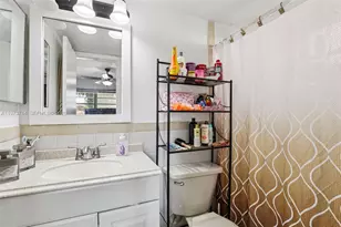 5930 W 25th Ct, Hialeah, FL 33016 - Photo 25