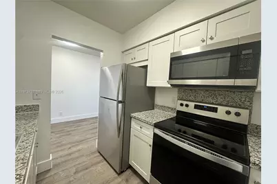 2300 Madison St #202, Hollywood, FL 33020 - Photo 9