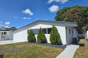 571 E 54th St, Hialeah, FL 33013 - Photo 5