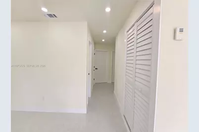 571 E 54th St, Hialeah, FL 33013 - Photo 17