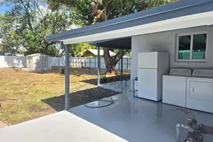 571 E 54th St, Hialeah, FL 33013 - Photo 25