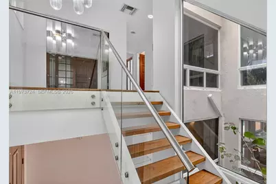 3226 NE 168th St, North Miami Beach, FL 33160 - Photo 19